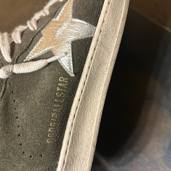Goldengoose ‘BALLSTAR’ is green suede with metallic details size 42 - Picture 7 of 14